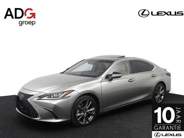Lexus Es 300h Business Line | 19 Inch Lichtmetalen velgen | Apple Carplay | Stuurwielverwarming