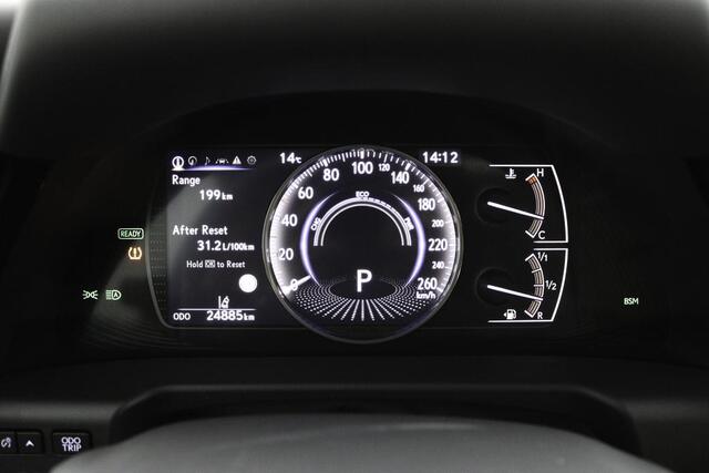 Lexus Es 300h Business Line | 19 Inch Lichtmetalen velgen | Apple Carplay | Stuurwielverwarming