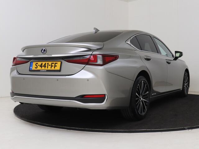 Lexus Es 300h Preference Line | Sunroof | Elektrische Stoelen | Apple Carplay & Android Auto |
