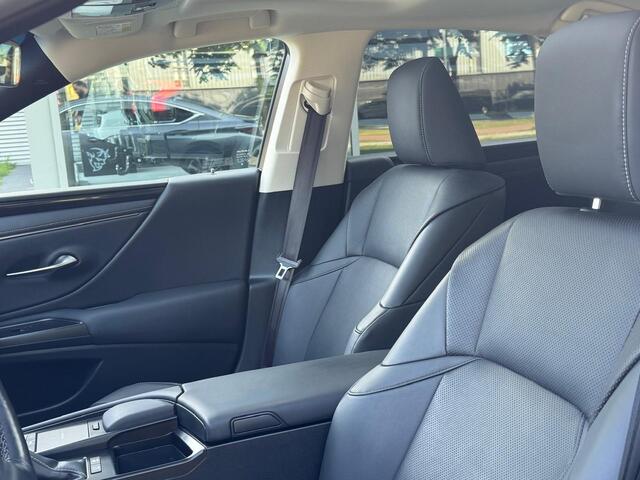 Lexus Es 300h Preference Line NL-Auto 1E EIG.