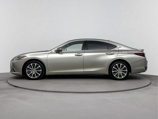 Lexus Es 300h Preference Line | Sunroof | Zwart Leder |
