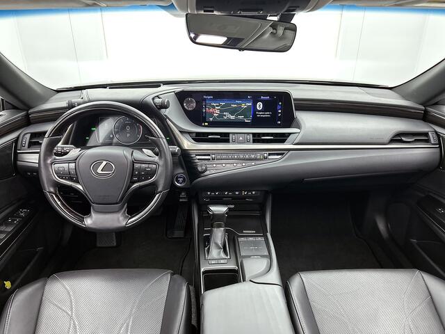 Lexus Es 300h President Line Limited | Elektrisch glazen schuif-/ kanteldak | 360° camera | Stoelverwarming -/ ventilatie |