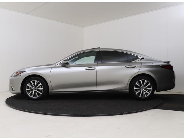 Lexus Es 300h Business Line | Sunroof | Lederen Bekleding | Apple Carplay & Android Auto |