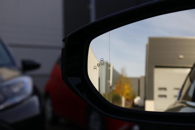 Lexus Es 300h President Line | Mark Levinson | HUD | LED koplampen adaptief |