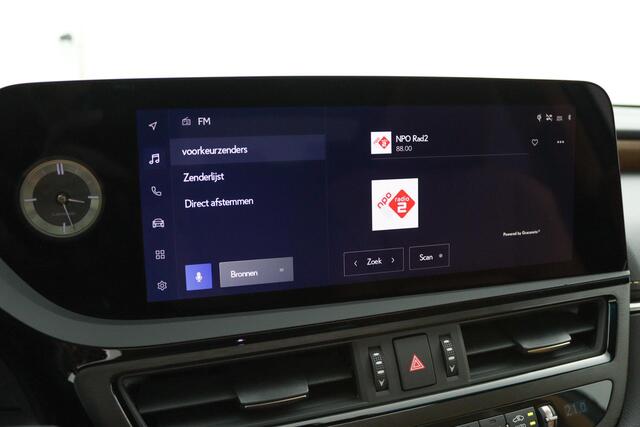 Lexus Es 300h Executive Line | 1e eigenaar | Stoelkoeling | Hyper Chroom | Rondomzicht camera