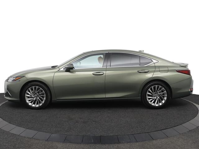 Lexus Es 300h Executive Line | Blade Scan Koplampen | Head-Up Display | Stoelgeheugen | Rondomzichtcamera