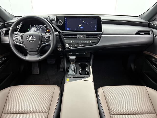 Lexus Es 300h Business Line Onderweg-naar-dealer