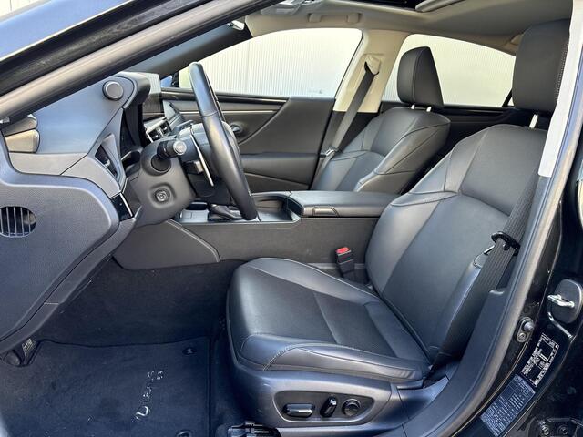 Lexus Es 300h 35th Edition **SCHUIF/KANTEL DAK/ LEDER/ DODEHOEK DETECTIE**