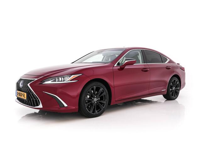 Lexus Es 300h Business Line (INCL.BTW) Aut. *PANO | LEATHER | FULL-LED | ADAPTIVE-CRUISE | BLIND-SPOT | KEYLESS | CAMERA | HEATED-COMFORTSEATS | NAVI-FULLMAP | PRIVACY-GLASS | SHIFT-PADDLES | ECC | PDC | 19''ALU*