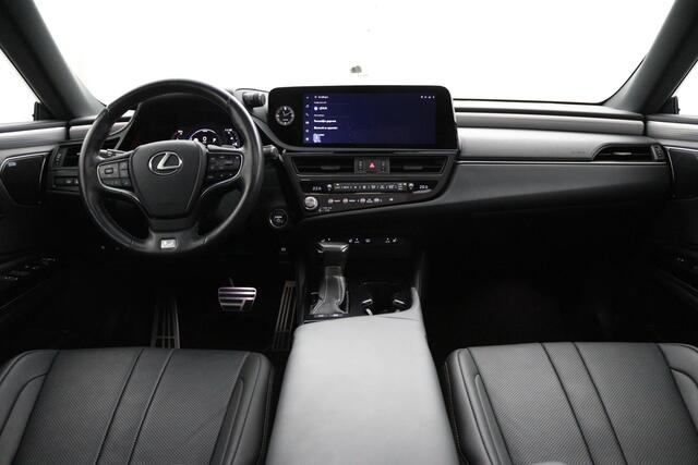 Lexus Es 300h F Sport Line | Mark Levinson | Adaptive Variable Suspension | Blade Scan Koplampen | Head-Up Display