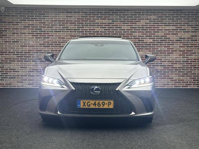 Lexus Es 300h F Sport Premium UNIEK. DAKKIE