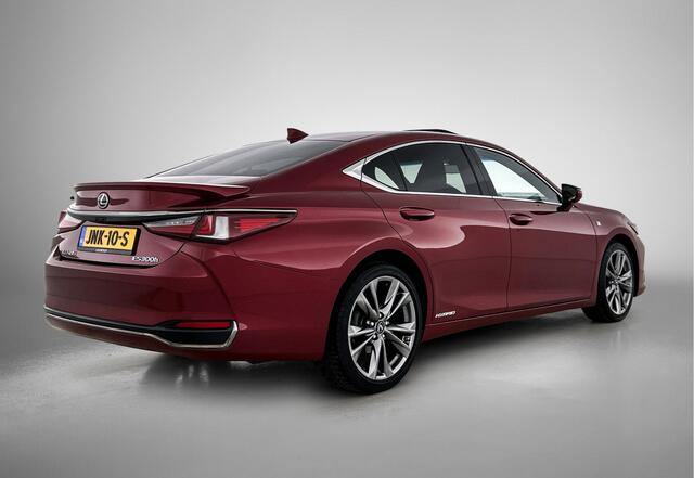 Lexus Es 300h F Sport Line | Sportief uitgevoerd |