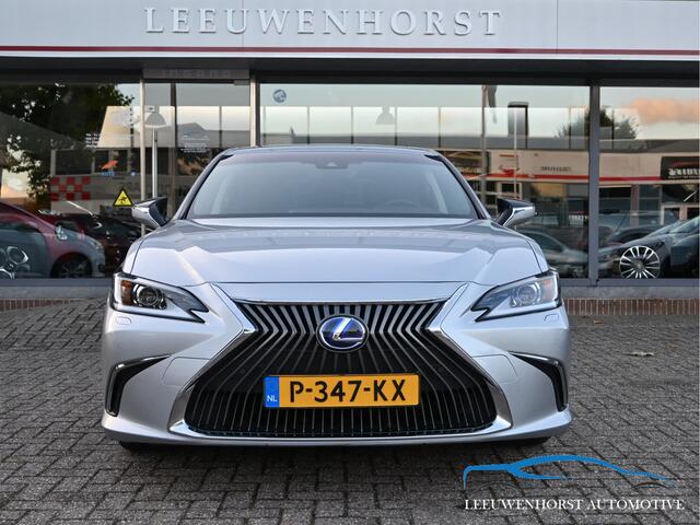 Lexus Es 300h Comfort Line, panodak, elektr. stoelen, camera, 2 x PDC, leer, Dealer onderhouden