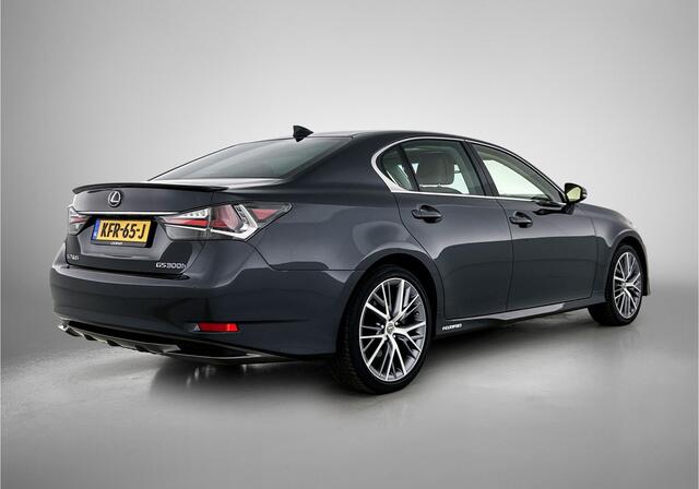 Lexus GS 300h President Line | Mark Levinson Premium | Schuif/Kanteldak | Memory Seats | Bruin Leder | Stuur+Stoelverwarming | Stoelventilatie | Head-Up Display | Blind Spot Monitor | Navigatie | Climate Control | Cruise