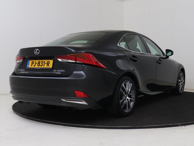 Lexus IS 300h Hybrid Business Line | Navigatie | Dual Climatecontrol | Parkeercamera |