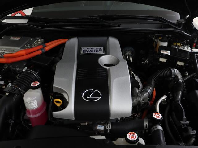 Lexus IS 300h Hybrid Business Line | Navigatie | Dual Climatecontrol | Parkeercamera |