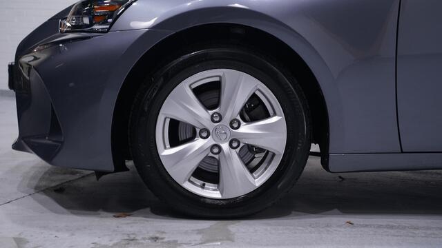 Lexus IS 300h Hybrid Navi Leder Clima Led koplampen PDC NAP Rijklaar!