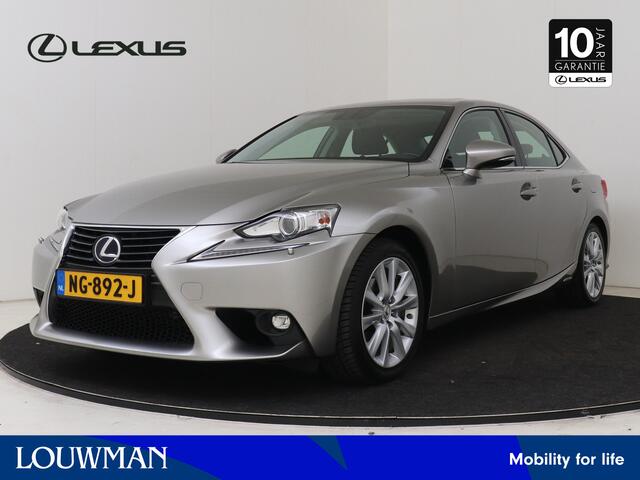 Lexus IS 300h Hybrid Business Line | Cruise control | Panorama Dak | Parkeercamera |
