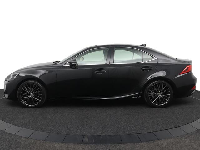 Lexus IS 300h Hybrid Luxury Line | 1e eigenaar! | Schuif-/kanteldak | Adaptive Cruise Control | Lane Assist