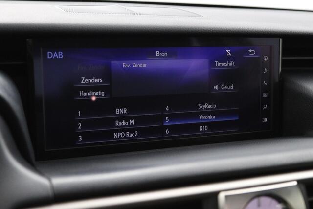 Lexus IS 300h Hybrid Luxury Line | 1e eigenaar! | Schuif-/kanteldak | Adaptive Cruise Control | Lane Assist