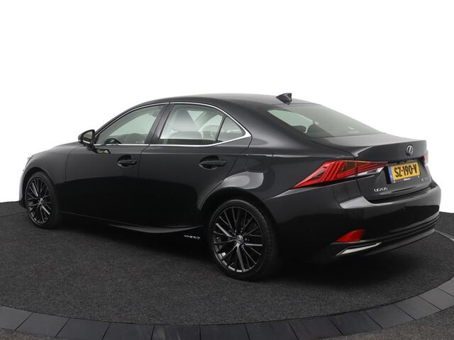 Lexus IS 300h Hybrid Luxury Line | 1e eigenaar! | Schuif-/kanteldak | Adaptive Cruise Control | Lane Assist