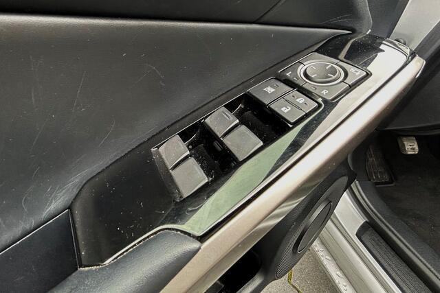 Lexus IS 300h Hybrid Sport Edition SUNROOF LEER 18"