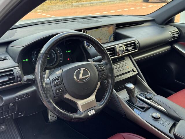 Lexus IS 300h Hybrid F-Sport Dakraam DEALER ONDERHOUDEN