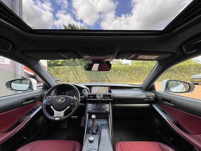 Lexus IS 300h Hybrid F-Sport Dakraam DEALER ONDERHOUDEN