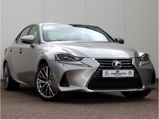 Lexus IS 300h Hybrid Luxury Line | Mark Levinson | Stoelventilatie | Matrix LED