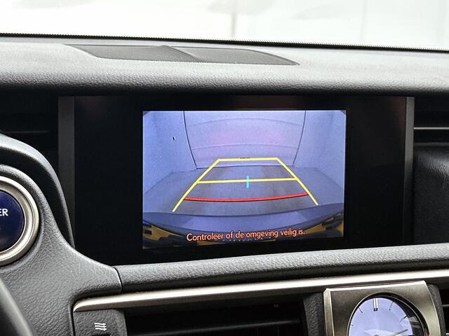 Lexus IS 300h Hybrid | Navigatie | PDC | Halfleder | Dealer onderhouden |