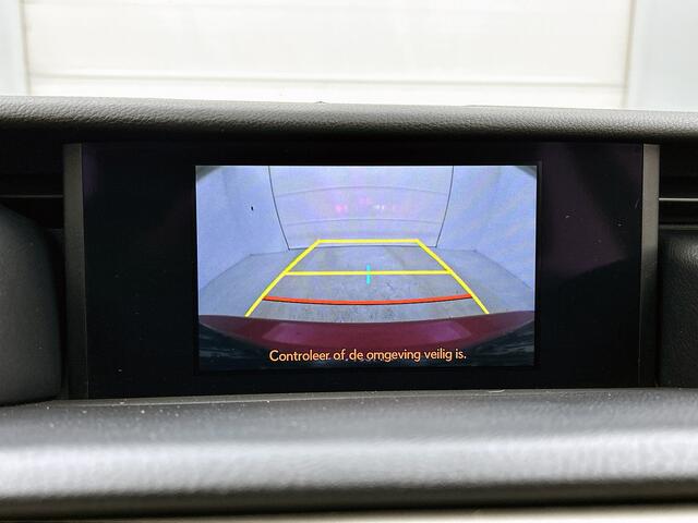 Lexus IS 300h Business Line Pro | Dealeronderhouden |