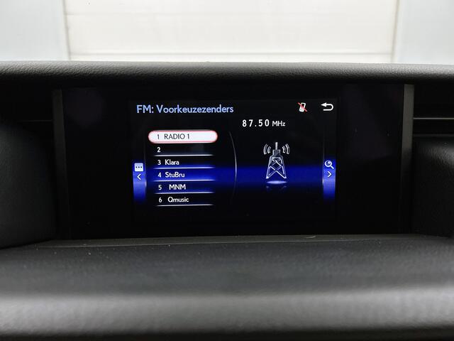 Lexus IS 300h Business Line Pro | Dealeronderhouden |