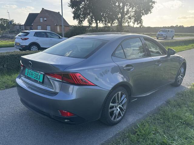 Lexus IS 300h Facelift (Nw beurt + nw HHC!) Xenon