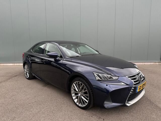 Lexus IS 300h Hybrid Lux. L. KEYLESS | CAMERA | NAP !