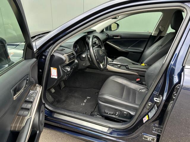 Lexus IS 300h Hybrid Lux. L. KEYLESS | CAMERA | NAP !