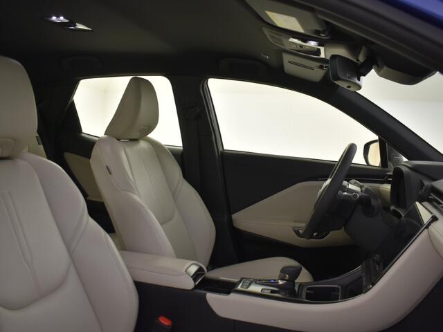Lexus LBX Elegant | Leder interieur | Electr. Achterklep | Parkeersensoren