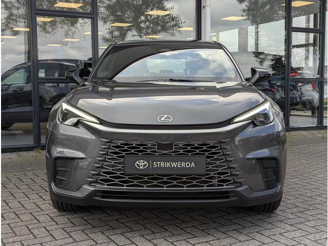 Lexus LBX 2WD | BSM | ACC | PDC V+A | Stoel- stuurverwarming | Camera | Apple Carplay/Android Auto | Qi-lader
