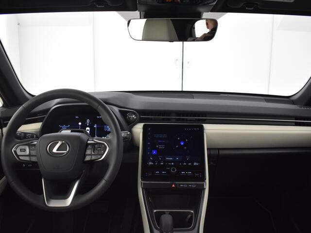 Lexus LBX Elegant | Leder interieur | Electr. Achterklep | Parkeersensoren