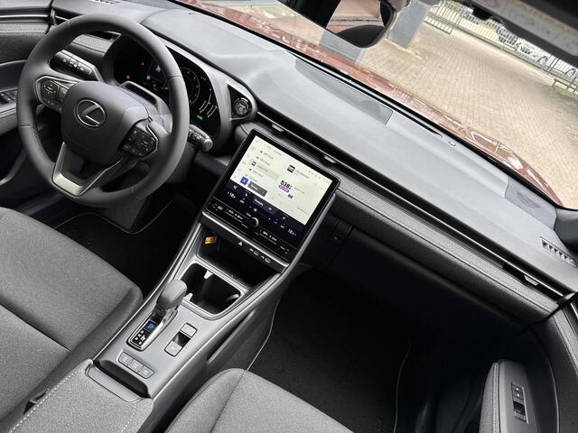 Lexus LBX 2WD Comfort & Safety Pack | 06-10141018 Voor meer informatie