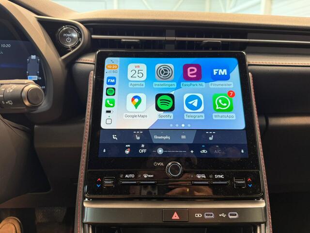 Lexus LBX Elegant 2WD