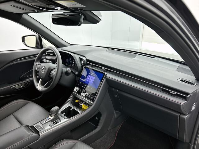 Lexus LBX Emotion 2WD | Tech Pack |