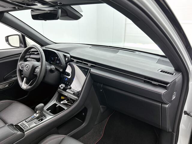 Lexus LBX Emotion | Tech Pack |