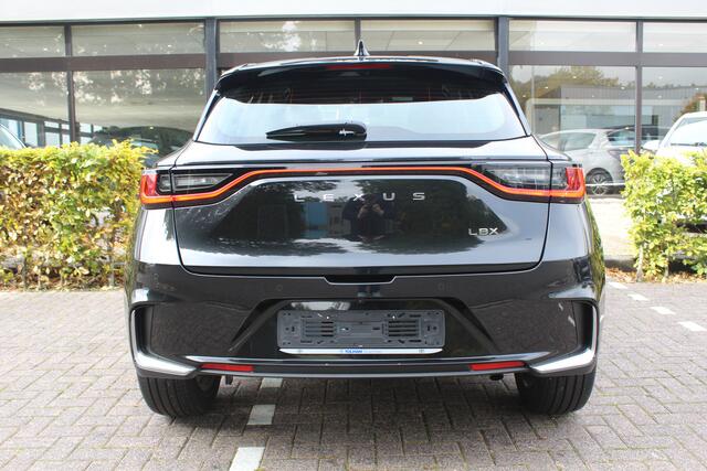 Lexus LBX 1.5 Hybrid Elegant Tech Pack | Rijklaar | Leder | Stoel-/stuurverw. | El.achterklep | LED | Keyless | Blind Spot | Sensoren v+a