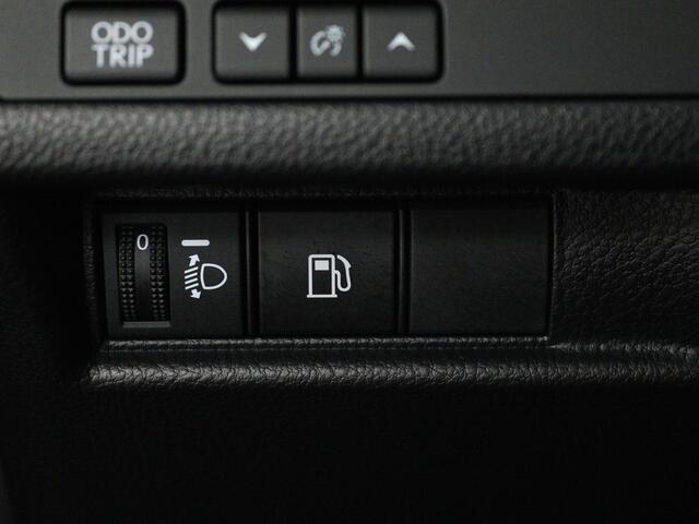 Lexus LBX 2WD | Comfort & Safety Pack |