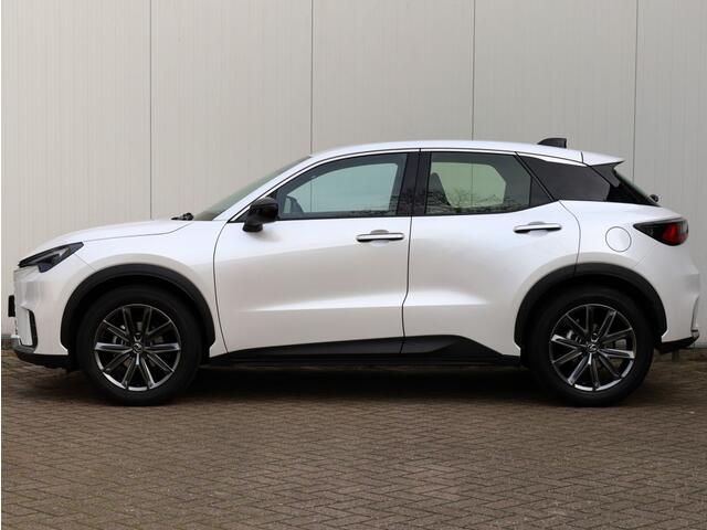 Lexus LBX Relax 2WD | Tech Pack | Memory Seat | El Achterklep