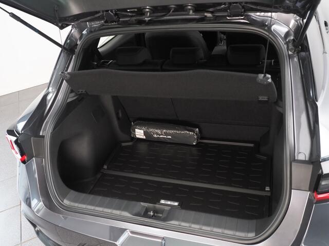 Lexus LBX 1.5 HEV Premium Edition 2WD | Dodehoekdetectie | Botsherkenning | Draadloze Telefoonlader | Stoelverwarming | Achteruitrijcamera | Apple CarPlay/ Android Auto | Navigatie | Parkeersensoren Voor- En Achter |