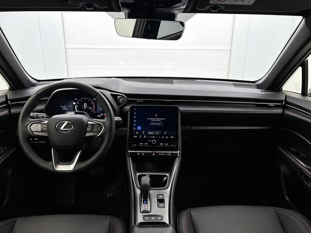 Lexus LBX Emotion 2WD | Advanced Pack |