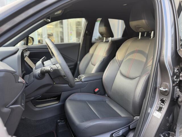 Lexus LBX Cool 2WD | GEEN AFLEVERKOSTEN | Dodehoekdetectie, Elektrische achterklep, Lederen bekleding