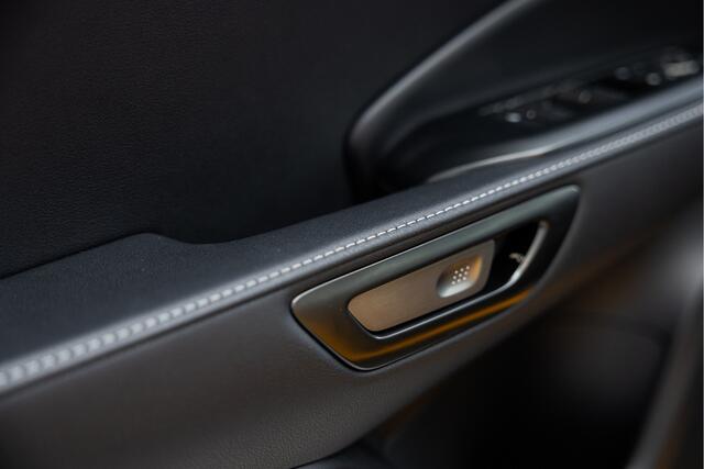 Lexus LBX Relax AWD | BTW-Auto | Mark Levinson | Parkassist |