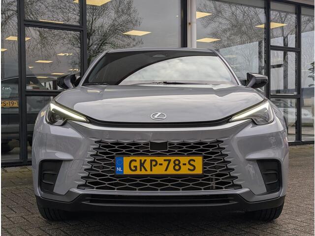 Lexus LBX Business Line 2WD | Comfort + Safety Pack | Stoelverwarming | Keyless | BSM | PDC V+A | ACC | Camera